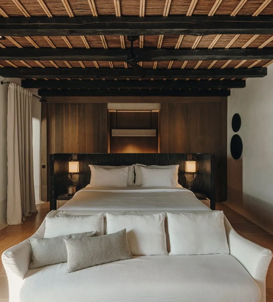 Kalesma-Suite-1-bedroom-©Salva-Lopez-6.jpg
