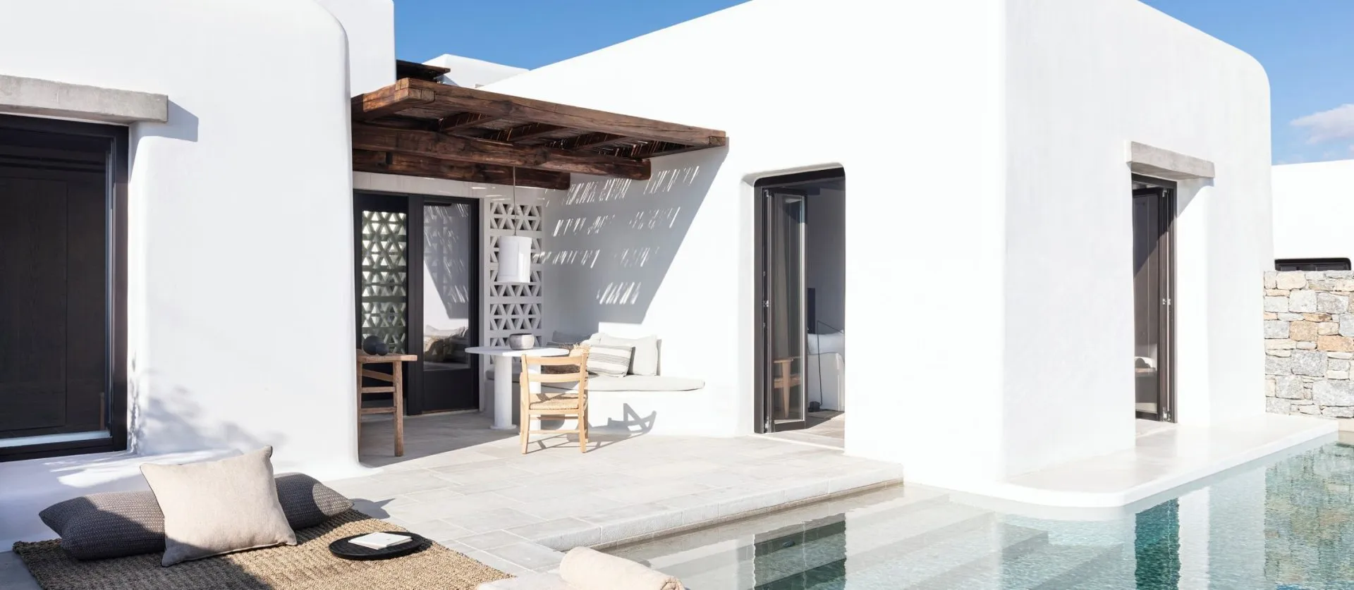 Kalesma-Suite-Pool-Dining-Area-2.jpg